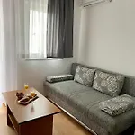 Hila Apartamento *