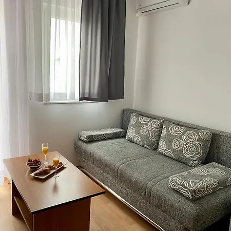 Hila Apartman *