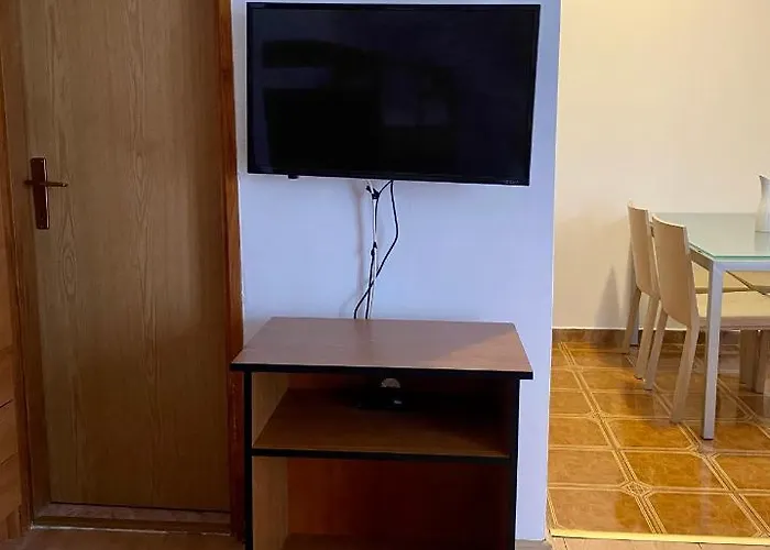 Hila ニヴィーチェ