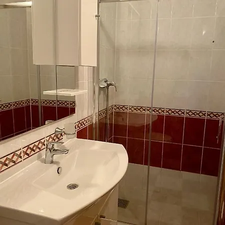 Apartman Hila *