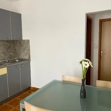 Hila Apartman Njivice